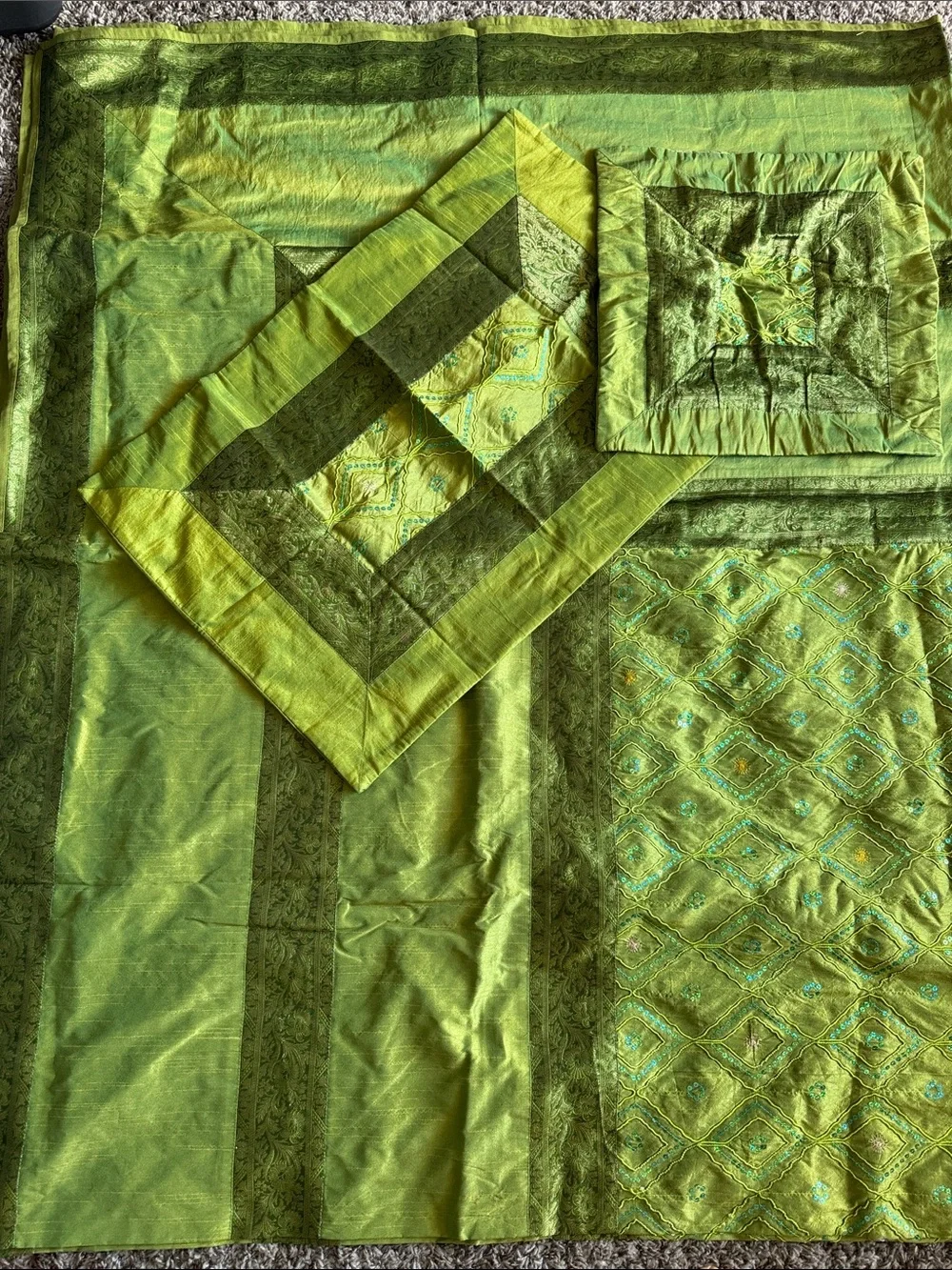 Green Patchwork Decorative Bedding Set - Green